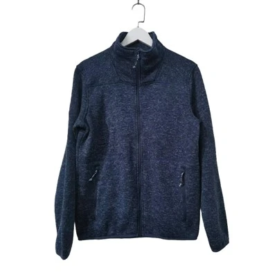 Jaket Fleece untuk Trekking